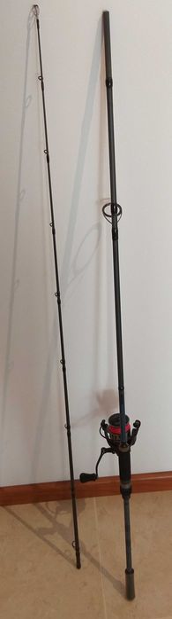 Cana pesca Spinning nova 2.4m com carreto + amostras novas oferta