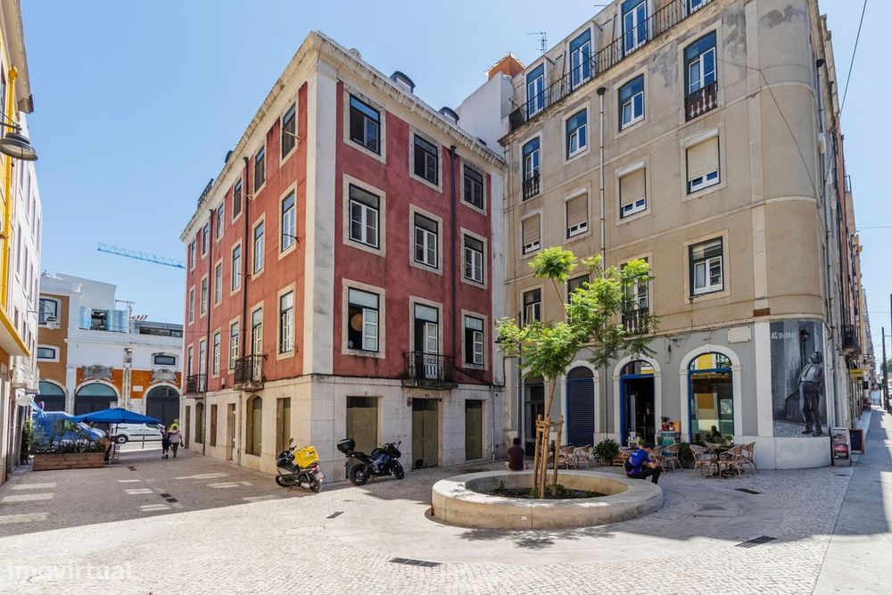 Loja para Arrendamento | Rua do Cais do Tojo, Santos, Lisboa