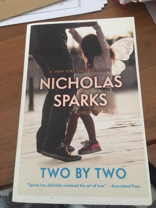 Livro “Two by two”