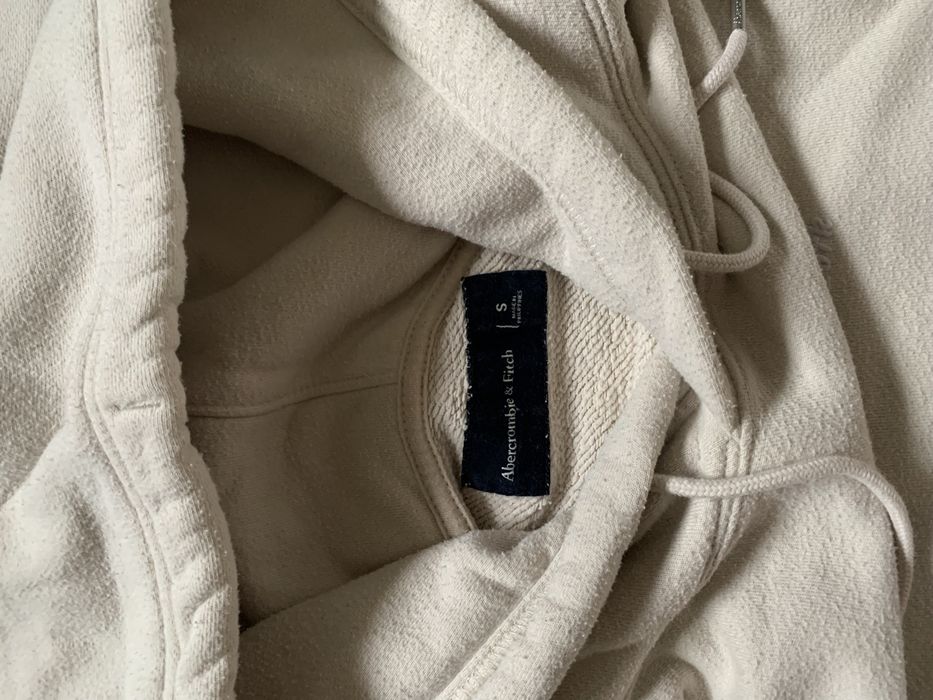 Kremowa bluza Abercrombie and Fitch rozmiar M