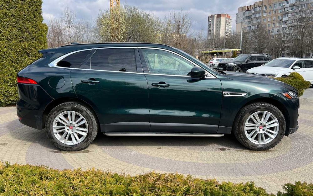 Jaguar F-Pace 2017