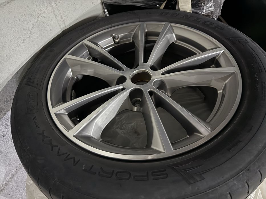 Jantes BMW 17’ com pneus serie 5 G30