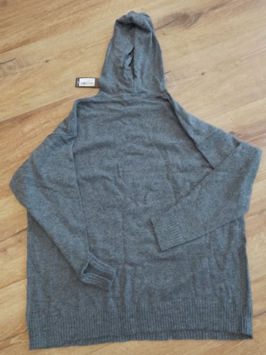 Pretty Little Thing sweterek damski typu oversize r. S