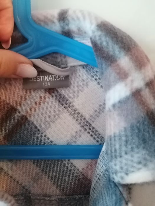 Piękna ciepła kurtka koszulowa 134 destination