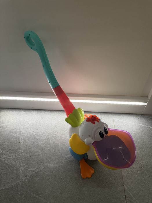 Продам іграшку каталку «Пелікан» + подарунок