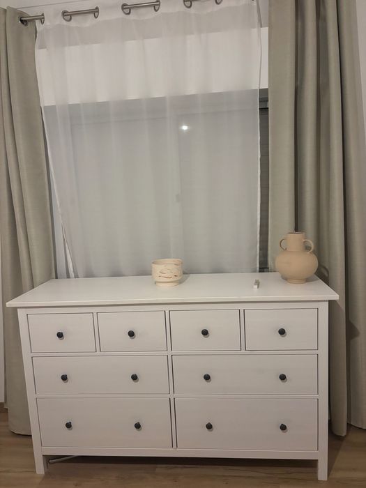 Cómoda IKEA em ótimo estado