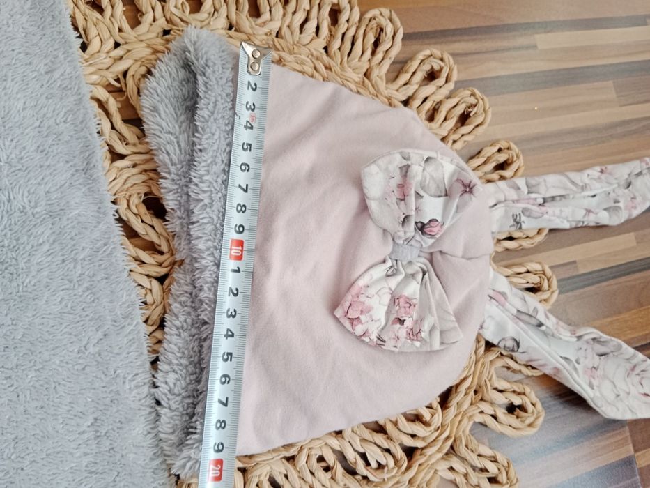 Zestaw- ciepła, zimowa czapka i apaszka.