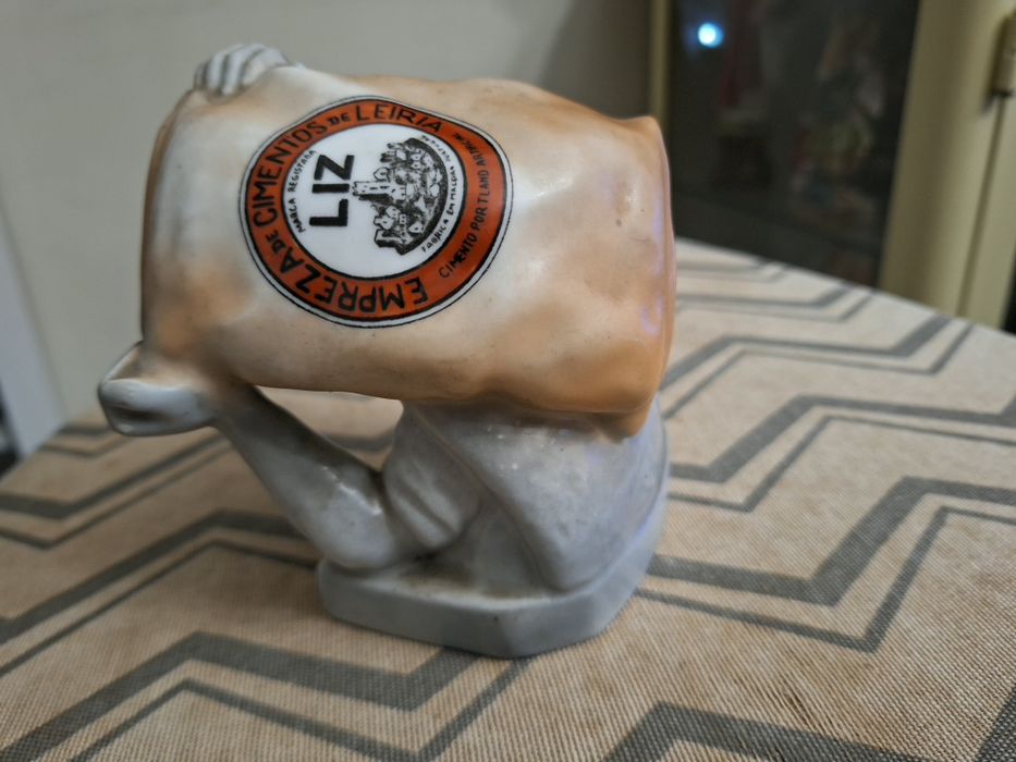 Pisa-papéis Vista Alegre