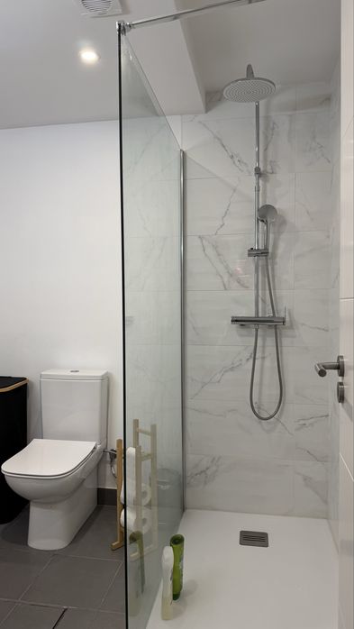 Quartos duplos estudantes -Sintra em apartamento de moradia