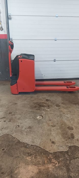 Porta paletes elétrico linde T18