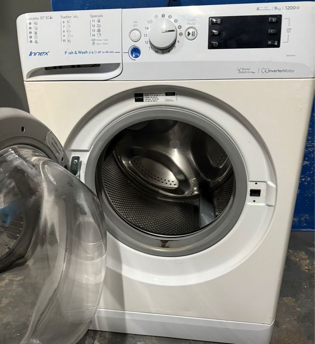 Maquina de lavar roupa Indesit Innex 9Kg. Faço a entrega e testo