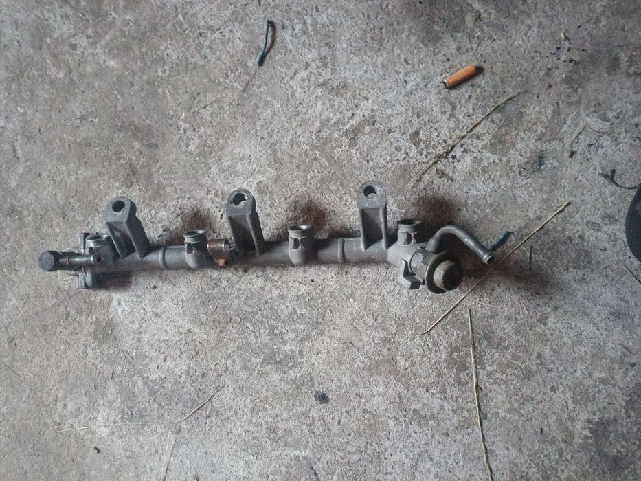 Паливна рейка кіа