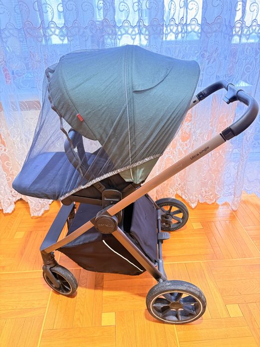 Прогулянкова коляска CARRELLO Ultra