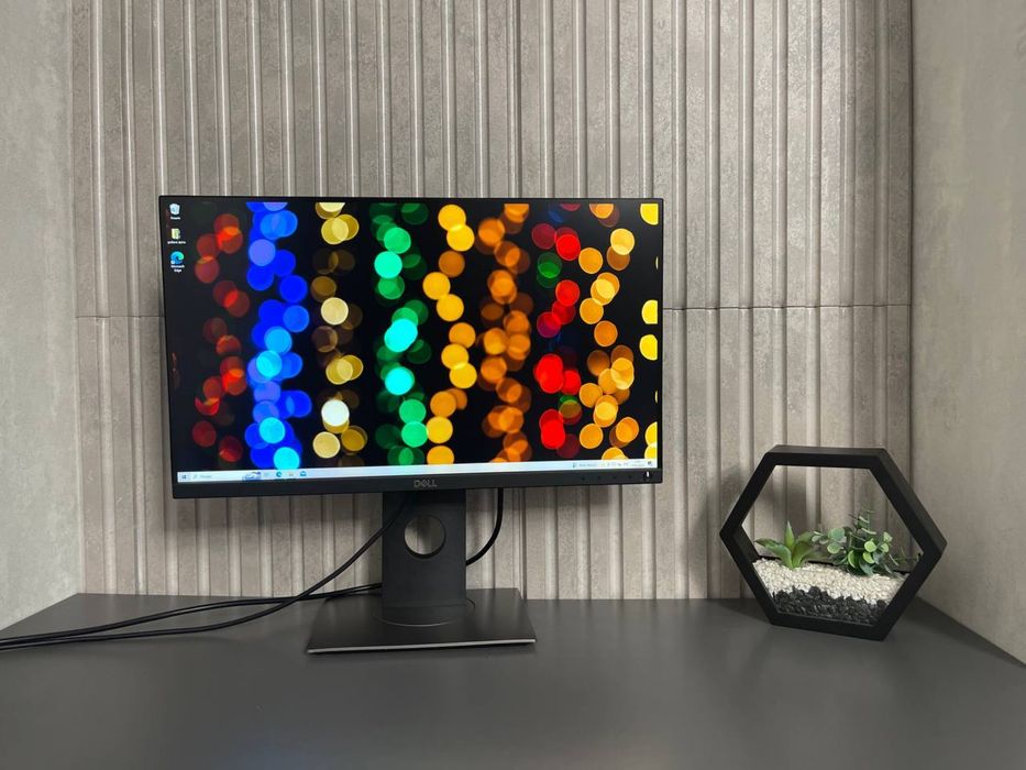 Безрамковий монітор DELL 27 дюймів  P2719H