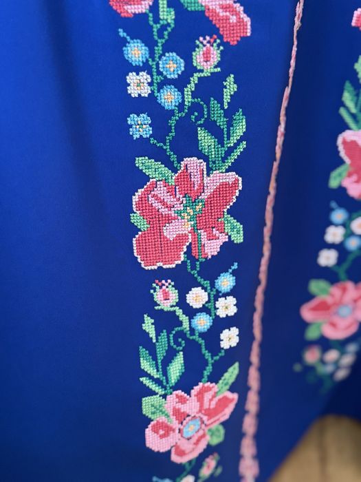 Вишите плаття / машинна вишивка