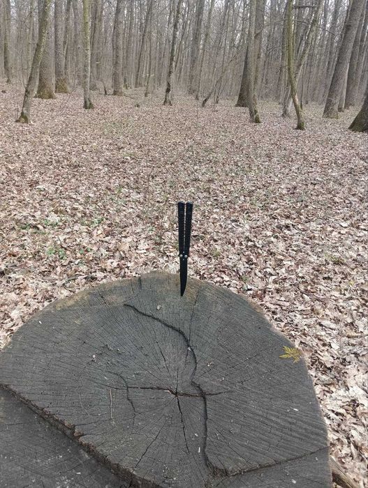 Ніж метелик (бабочка)