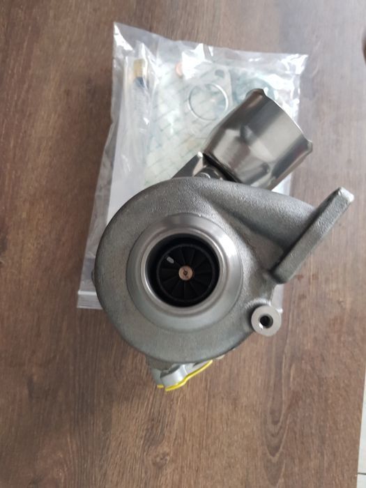 Nowa turbina turbosprężarka 1.6 hdi 109 KM citroen peugeot VOLVO