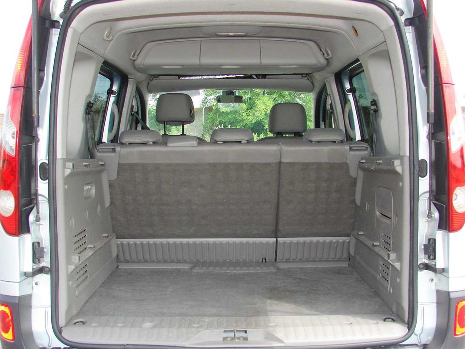 Renault Kangoo заводской пассажир 1.5 дизель механика 6-ст 2008 год