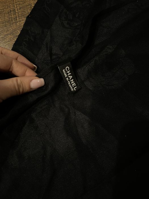 Чорний шарф палантин шовк хустка платок chanel оригінал