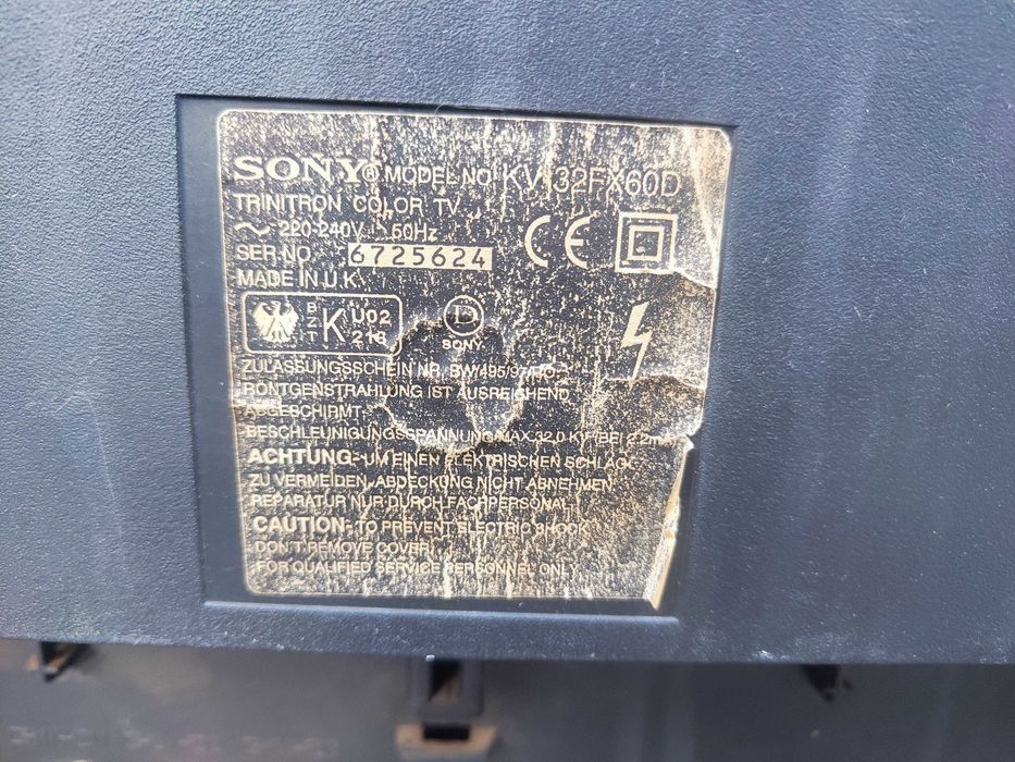 SONY TRINITRON 32" KV-32FX60D | Kultowy CRT do Retro Gamingu / PS1 / PS2