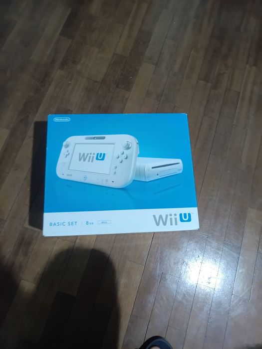 Nintendo Wii U totalmente completa em caixa