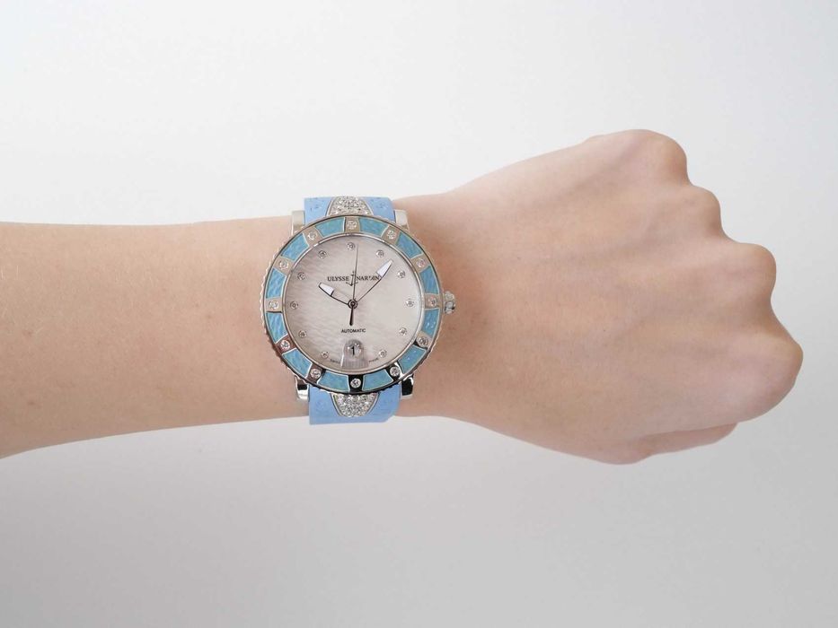 Ulysse Nardin Lady Diver 40 Diamond MOP Dial