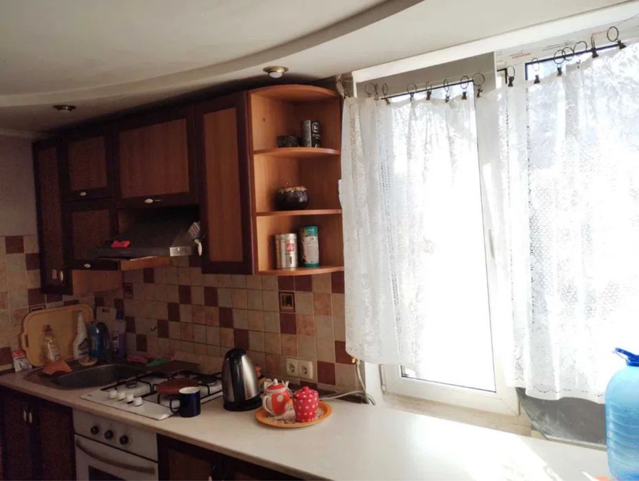 Продаж Будинку Крутий Берег