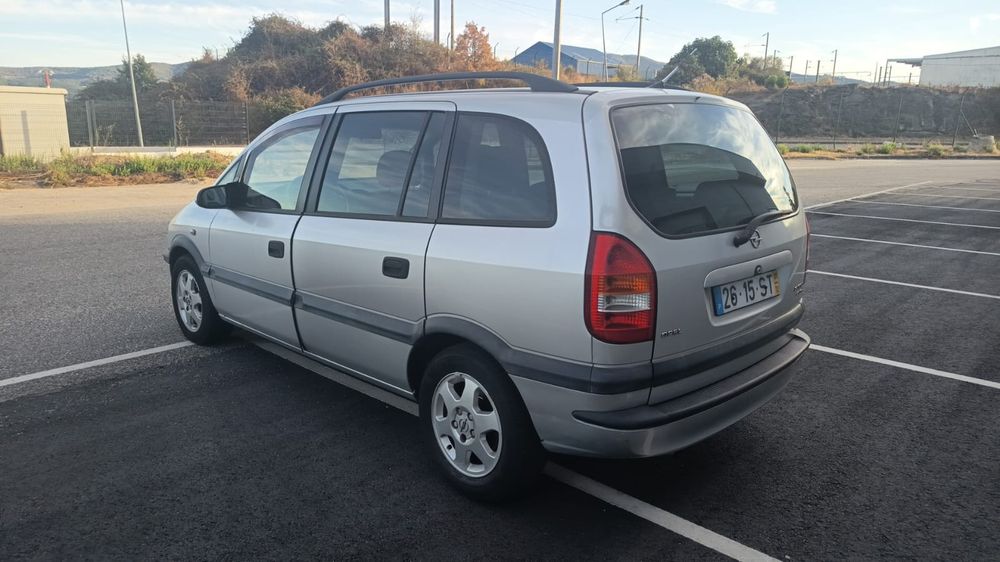Opel Zafira 7 lugares 2.0 DTI 101 cv