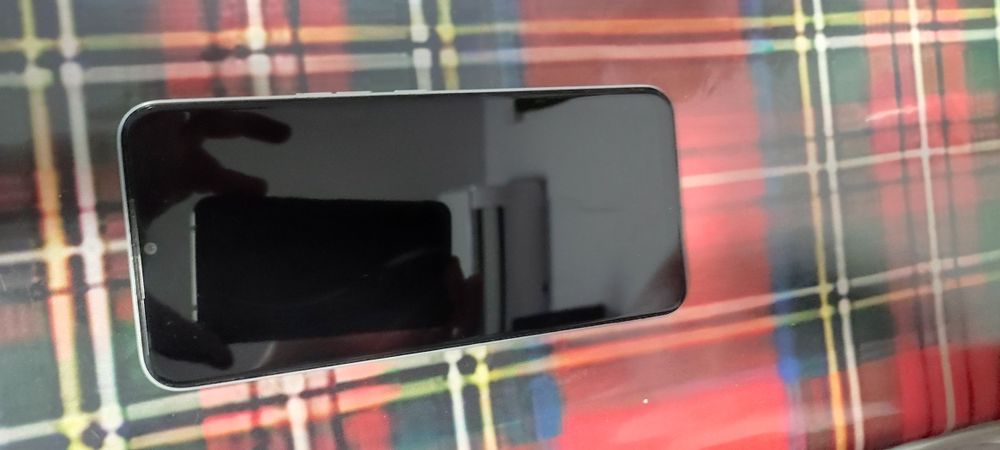 Продам Tecno Spark 8C4/65GB Dual Sim Diamond Grey