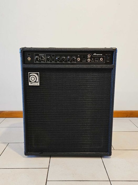 Wzmacniacz basowy Ampeg BA115 V2