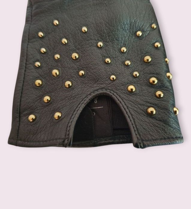 Luvas de Pele Genuína "& Other Stories"