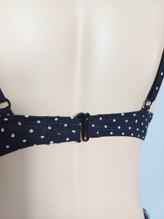 Czarna góra od bikini biustonosz C&A rozmiar 80B na plażę
