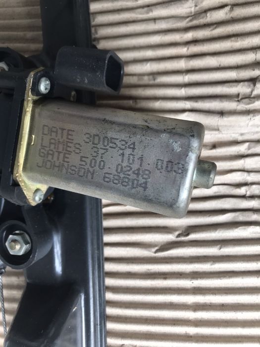 ,elevador frt esq fiat punto