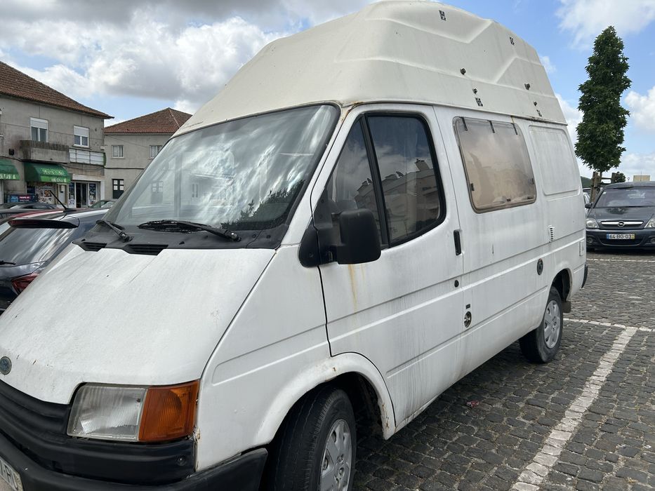 Autocaravana Ford Transit 1989 – Clássica