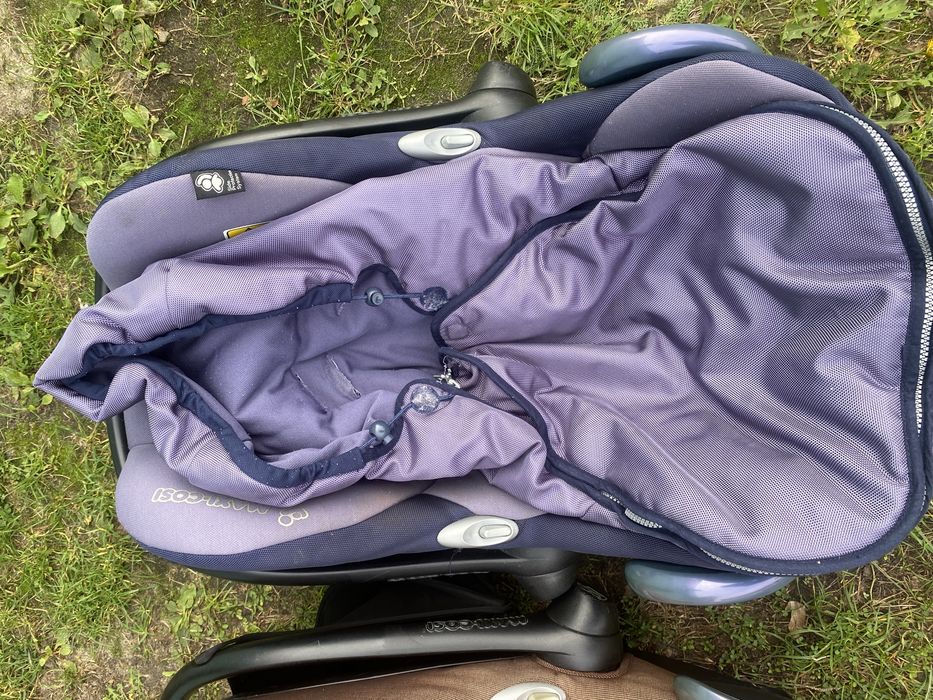 Дитяче автокрісло