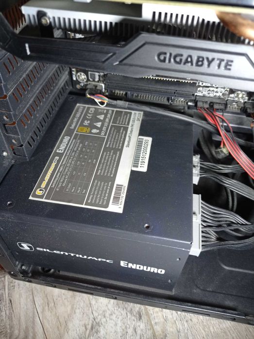 Komputer stacjonarny do prac biurowych/gier