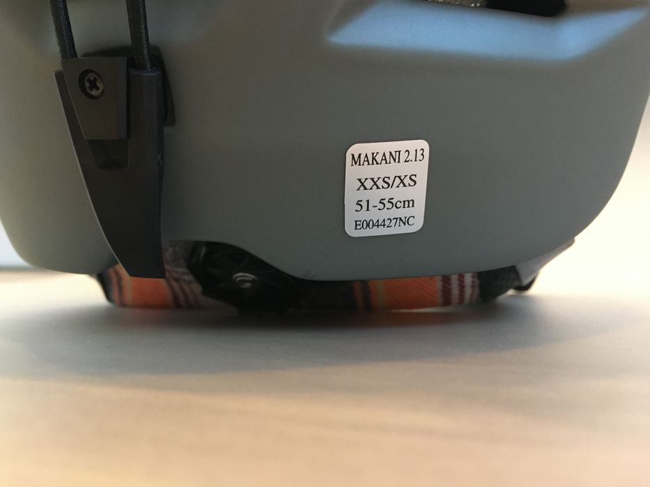 Kask carrera makani 2.13