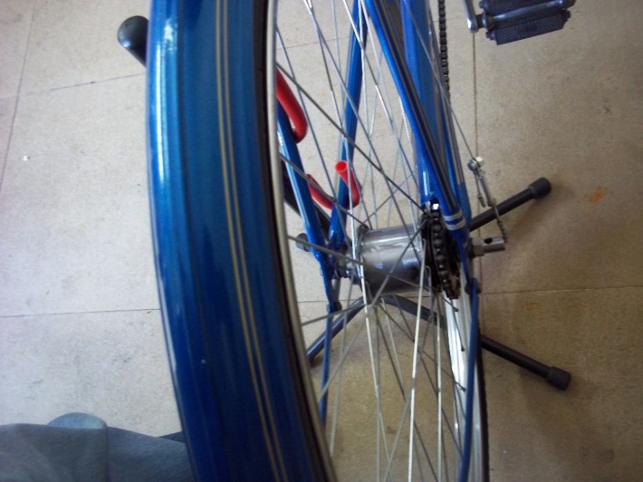 Bicicleta Triumph Vintage c/ mudanças