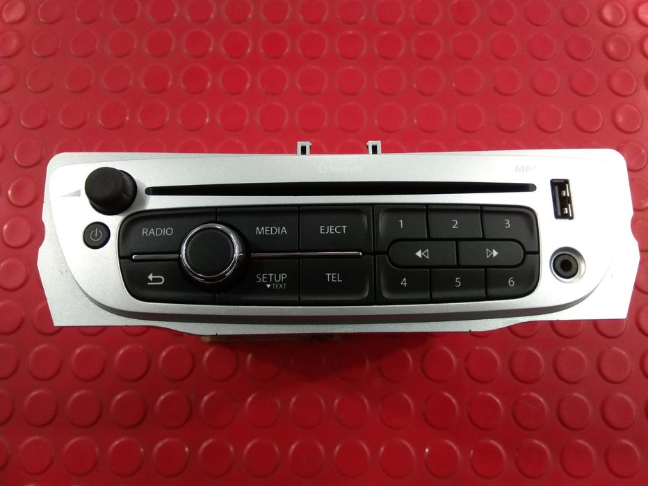 Rádio - 281153992R- RENAULT MEGANE III Hatchback (BZ0/1_, B3_)