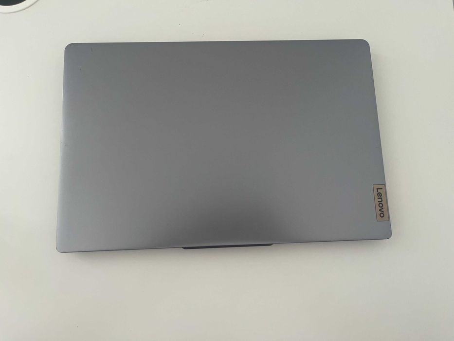 Portátil Lenovo Idea slimpad 3 em ótimo estado