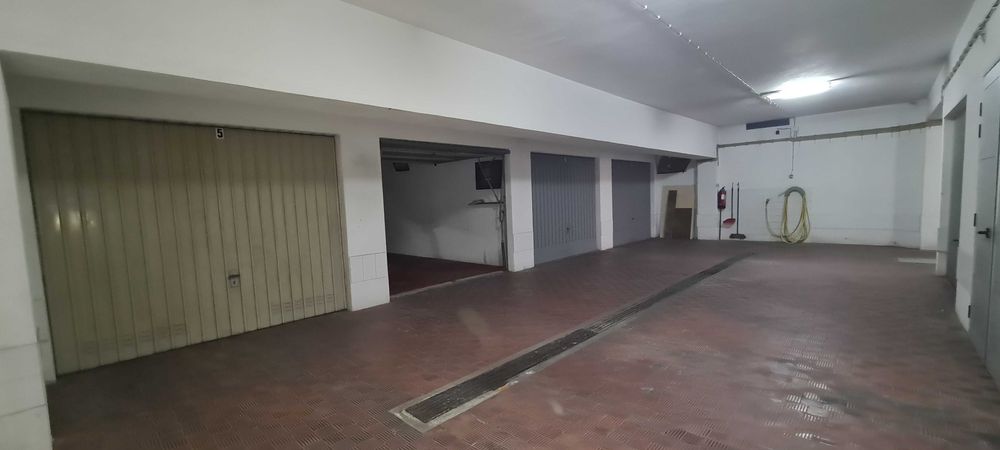 BOX/GARAGEM para carro