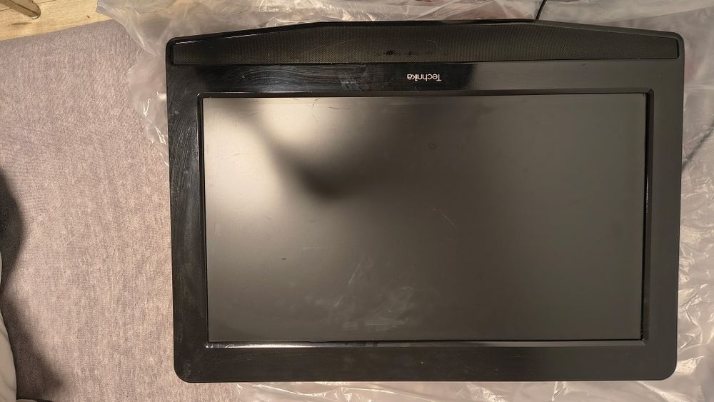 Telewizor 21"  Technica