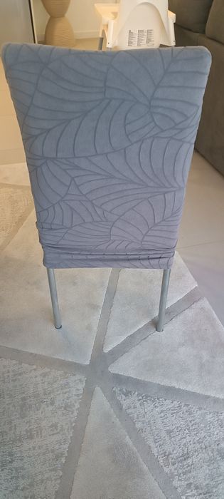 6 Cadeiras com capa removível e lavável
