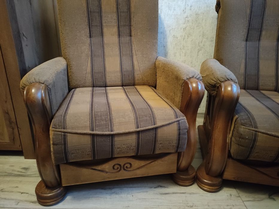 Komplet wypoczynkowy -kanapa + 2 fotele