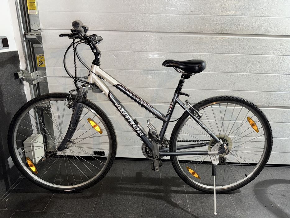 Rower trekkingowy/crossowy Author Integra, koła 28”, rama 17”, Shimano Acera, amortyzator
