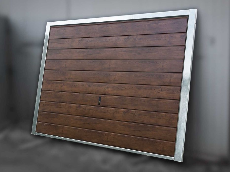 Brama garażowa uchylna Matowy Brąz 2700x2100mm T7