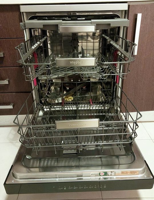 Máquina de lavar loiça Whirlpool