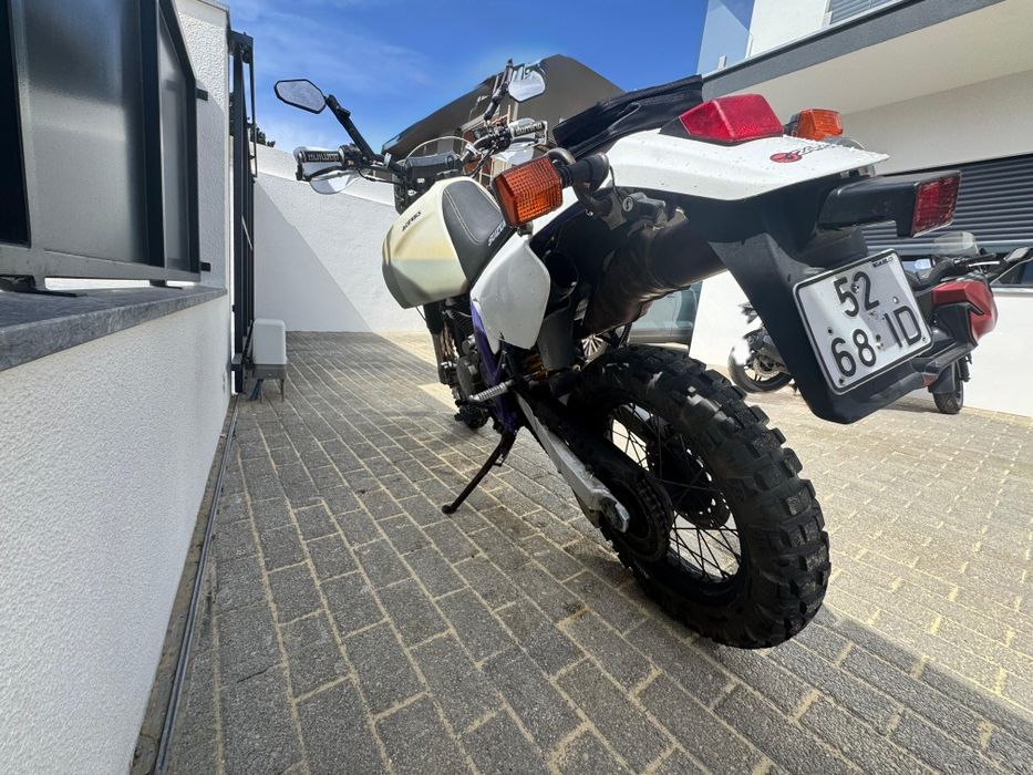 Suzuki dr 650 se