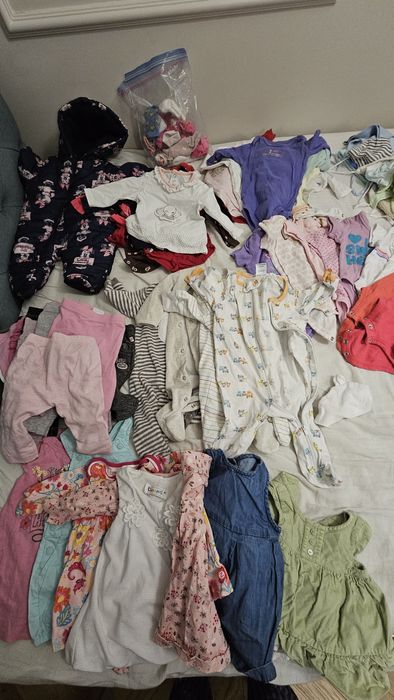 Paka ubranek dla dziewczynki rozmiar 62