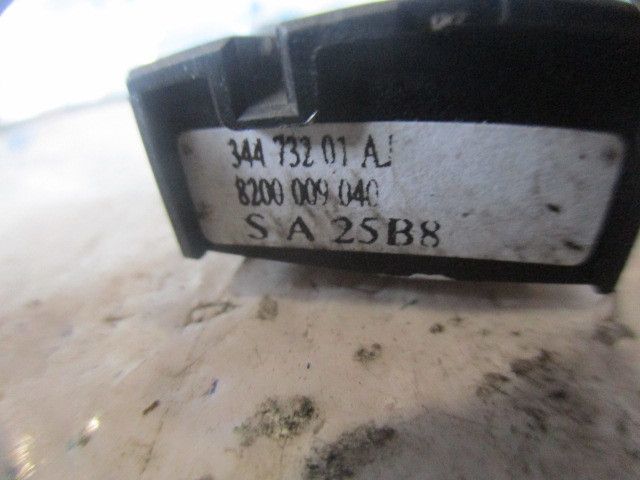 Conjunto / manetes de luzes e limpa vidros NISSAN Primastar Combi (X83